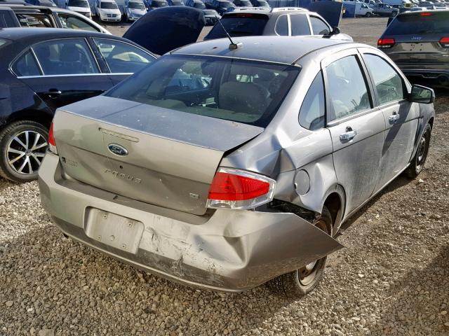 1FAHP34N68W300940 - 2008 FORD FOCUS S/SE GRAY photo 4