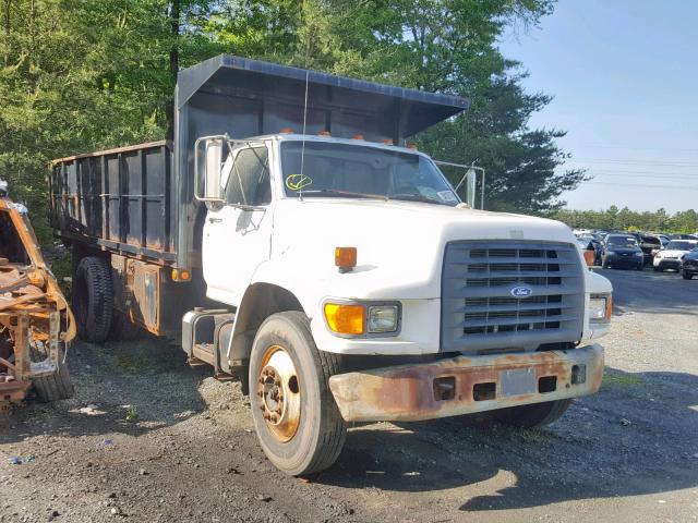 1FDNF80C8VVA00735 - 1997 FORD F800 WHITE photo 1