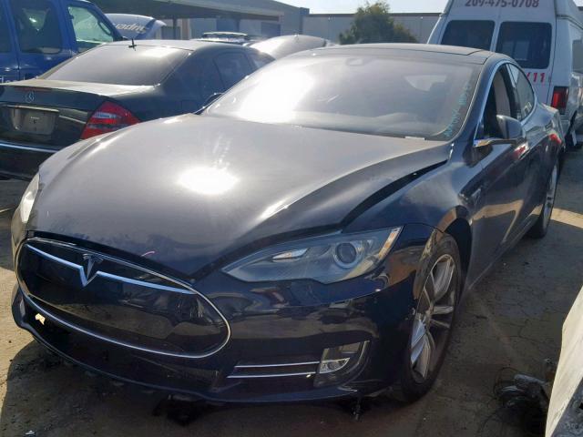 5YJSA1S19FFP76882 - 2015 TESLA MODEL S 70 BLUE photo 2