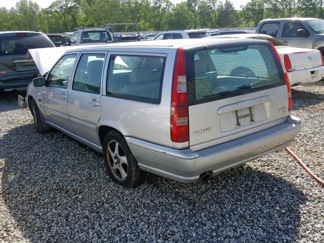 YV1LW5379W2398625 - 1998 VOLVO V70 T5 TUR SILVER photo 3