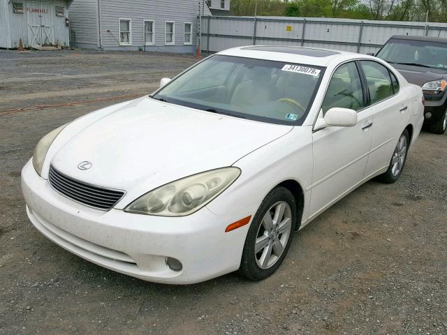 JTHBA30GX65170929 - 2006 LEXUS ES 330 WHITE photo 2