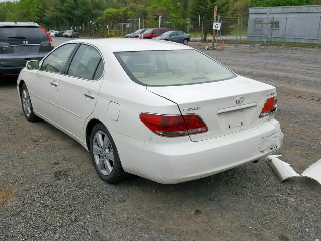 JTHBA30GX65170929 - 2006 LEXUS ES 330 WHITE photo 3