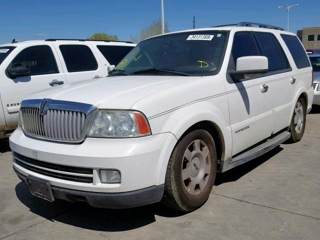 5LMFU28556LJ18698 - 2006 LINCOLN NAVIGATOR 白色 照片 2