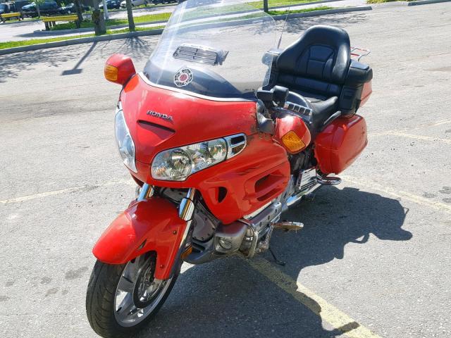 1HFSC47014A300438 - 2004 HONDA GL1800 RED photo 2