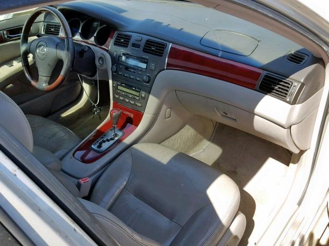 JTHBF30G525020335 - 2002 LEXUS ES 300 TAN photo 5