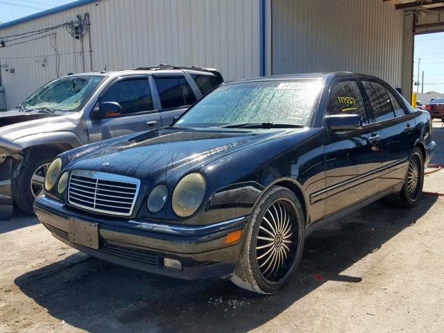 WDBJF65H5XA769410 - 1999 MERCEDES-BENZ E 320 BLACK photo 2