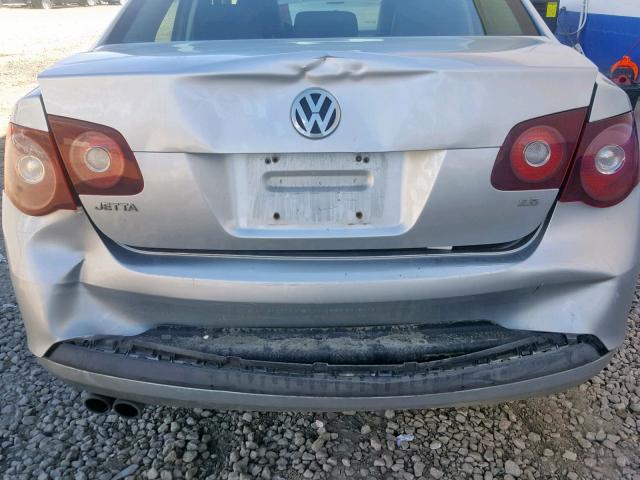 3VWRZ71K39M085400 - 2009 VOLKSWAGEN JETTA SE SILVER photo 9