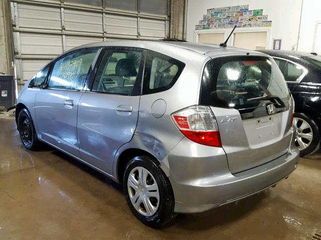 JHMGE8G25AS008881 - 2010 HONDA FIT GRAY photo 3