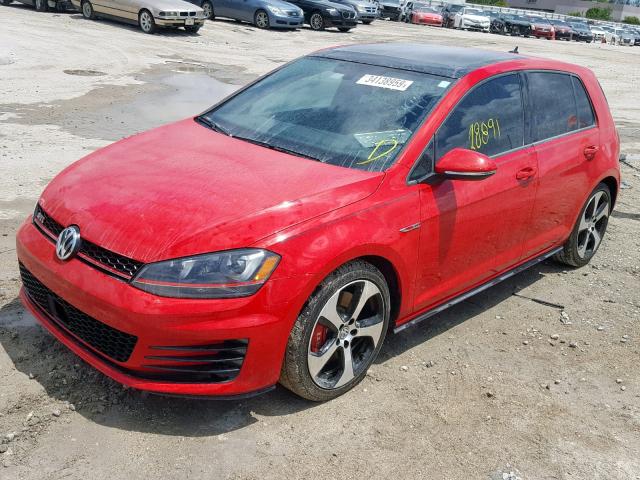 3VW447AU6HM033994 - 2017 VOLKSWAGEN GTI S/SE RED photo 2