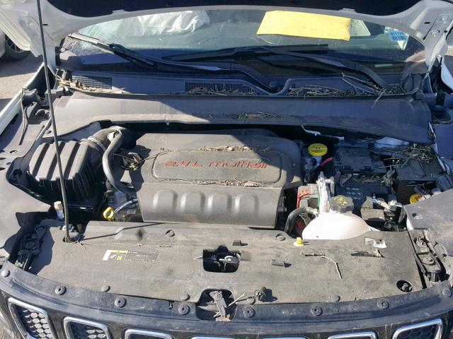 3C4NJCAB7HT652424 - 2017 JEEP COMPASS SP 白色 照片 7