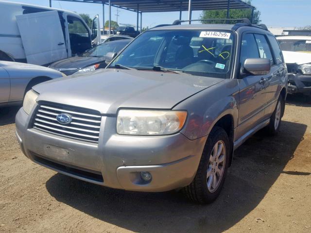 JF1SG65646H742146 - 2006 SUBARU FORESTER 2 SILVER photo 2