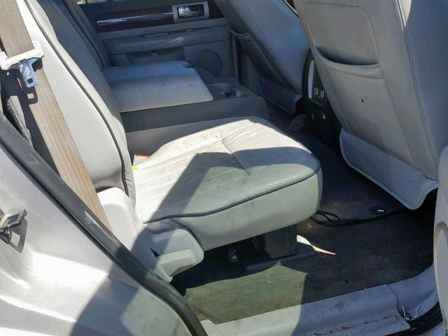 5LMFU28546LJ24475 - 2006 LINCOLN NAVIGATOR Argent photo 6