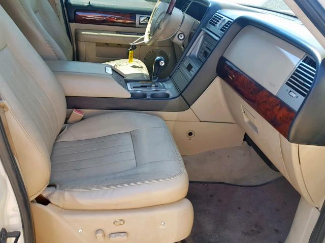 5LMFU28555LJ11703 - 2005 LINCOLN NAVIGATOR 奶油色 照片 5