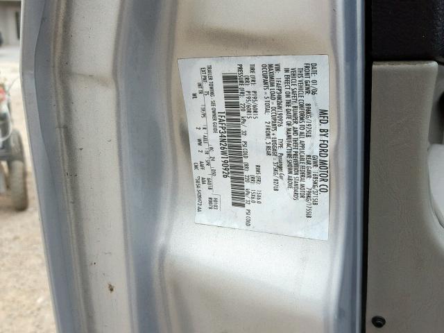 1FAFP34N26W190926 - 2006 FORD FOCUS ZX4 SILVER photo 10