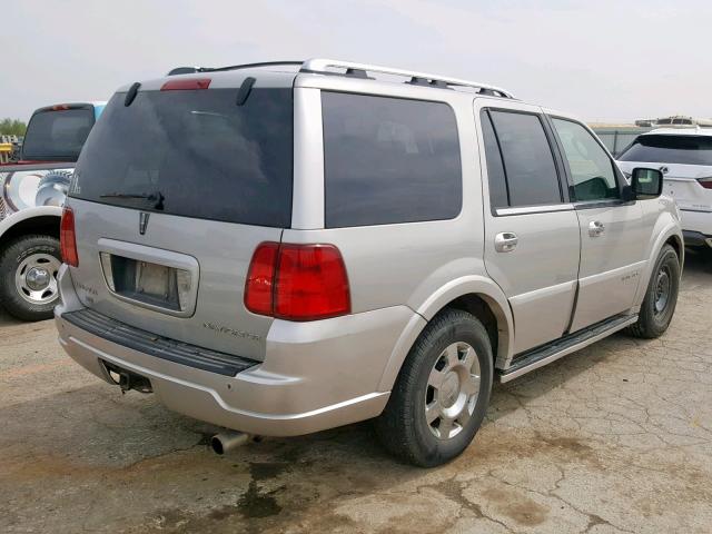 5LMFU28516LJ10386 - 2006 LINCOLN NAVIGATOR 银色 照片 4