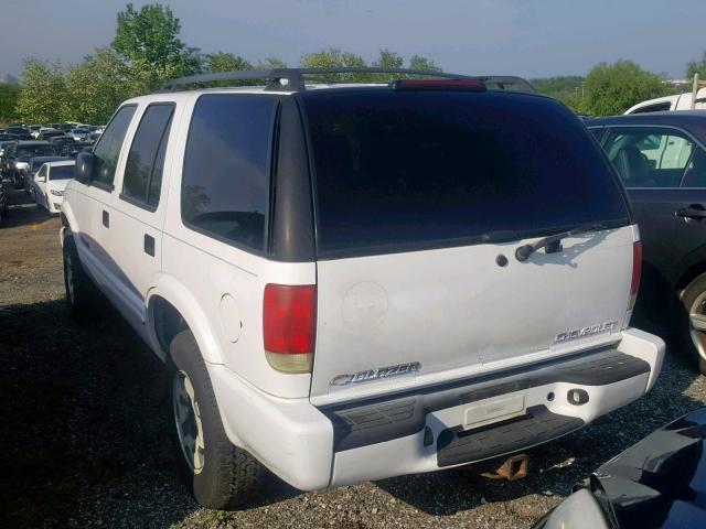 1GNDT13X53K166859 - 2003 CHEVROLET BLAZER WHITE photo 3