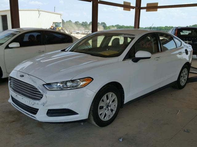 3FA6P0G72DR137512 - 2013 FORD FUSION S WHITE photo 2