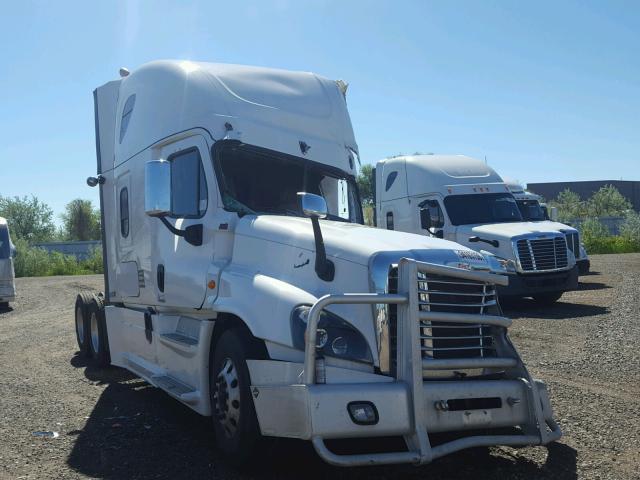 3AKJGLDR1HSJC3223 - 2017 FREIGHTLINER CASCADIA 1 WHITE photo 1