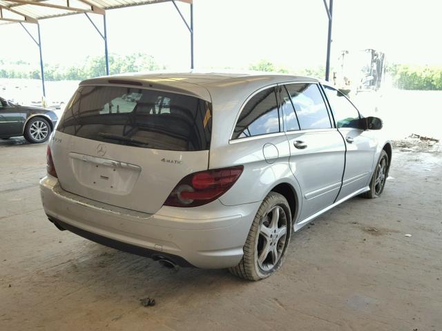 4JGCB65E88A078011 - 2008 MERCEDES-BENZ R 350 SILVER photo 4