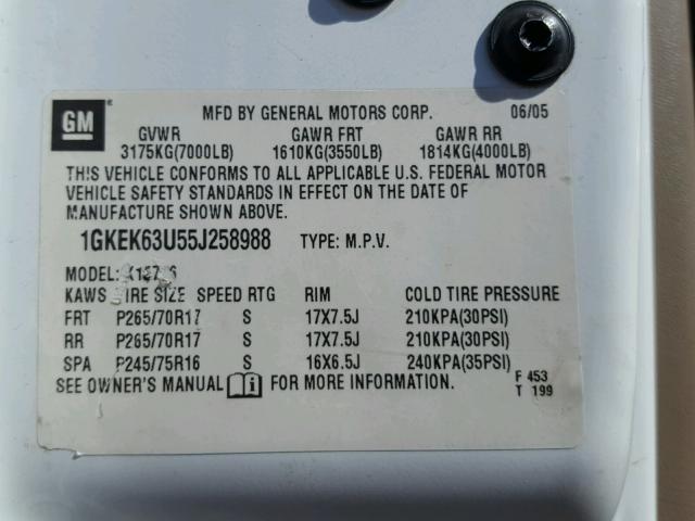 1GKEK63U55J258988 - 2005 GMC YUKON DENA WHITE photo 10