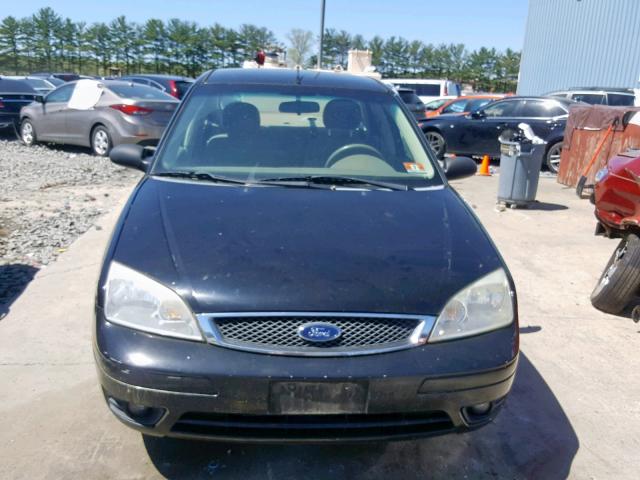 1FAFP34N76W115896 - 2006 FORD FOCUS ZX4 BLACK photo 9