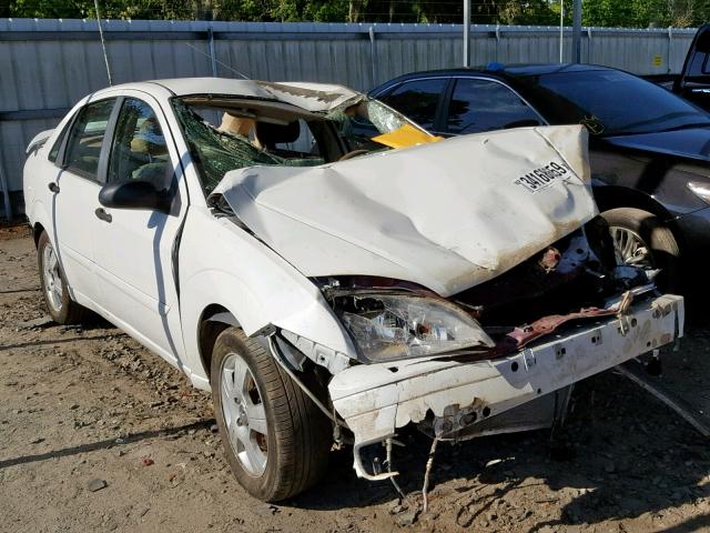 1FAHP34N27W186630 - 2007 FORD FOCUS ZX4 WHITE photo 1