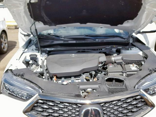 19UUB3F6XJA003610 - 2018 ACURA TLX TECH+A WHITE photo 7
