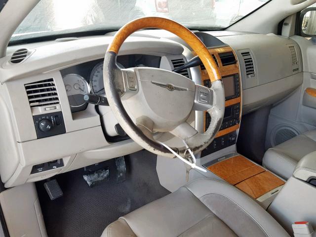 1A8HX58T29F706108 - 2009 CHRYSLER ASPEN LIMI SILVER photo 9