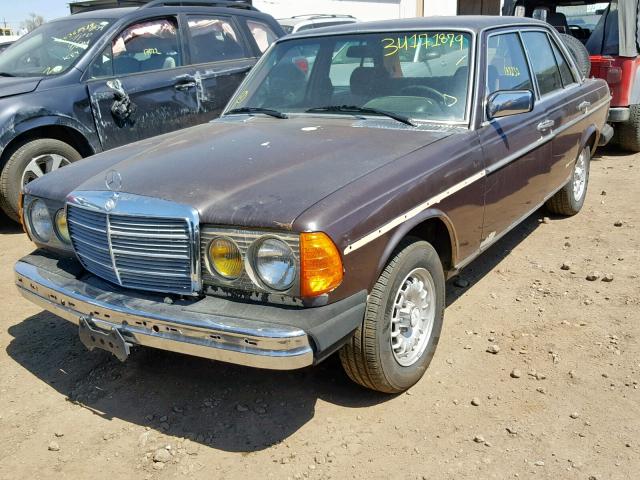 WDB12313012203258 - 1980 MERCEDES-BENZ 300 D BROWN photo 2