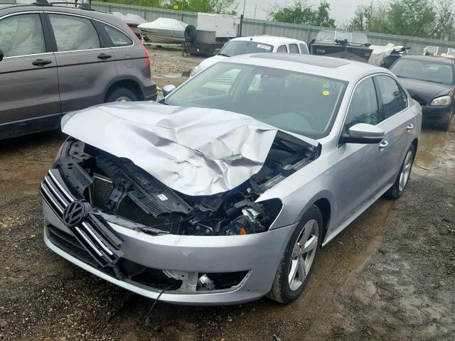 1VWBH7A34DC107718 - 2013 VOLKSWAGEN PASSAT SE SILVER photo 2