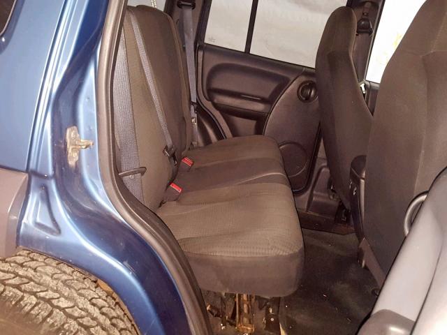 1J4GL48K04W324744 - 2004 JEEP LIBERTY SP BLUE photo 6
