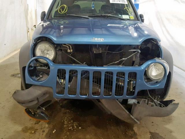 1J4GL48K04W324744 - 2004 JEEP LIBERTY SP BLUE photo 9