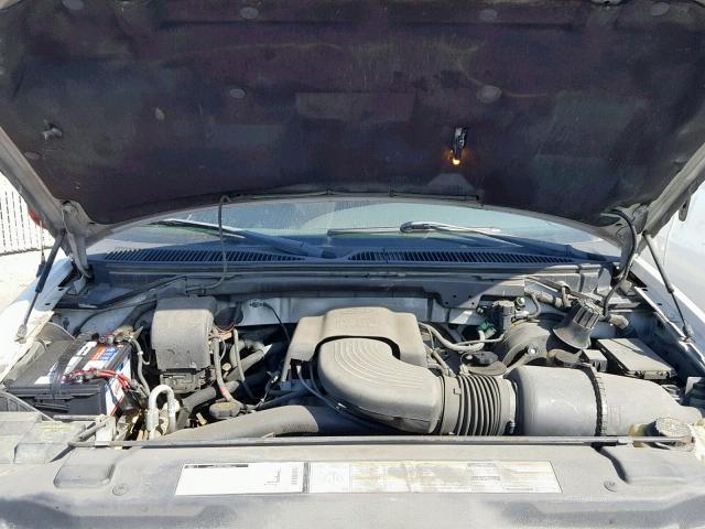 1FMRU176XXLB33638 - 1999 FORD EXPEDITION WHITE photo 7