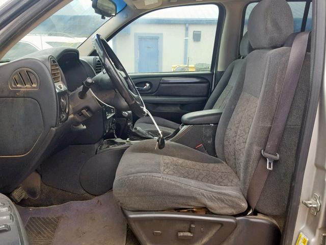 1GKDT13SX62150372 - 2006 GMC ENVOY SILVER photo 5