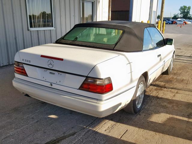 WDBEA66E5SC205970 - 1995 MERCEDES-BENZ E 320 WHITE photo 4