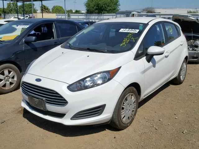 3FADP4TJ8GM172122 - 2016 FORD FIESTA S WHITE photo 2