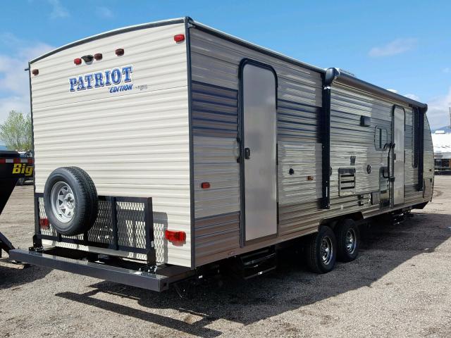 4X4TCKB21HK043156 - 2017 COACH CAMPER WHITE photo 4