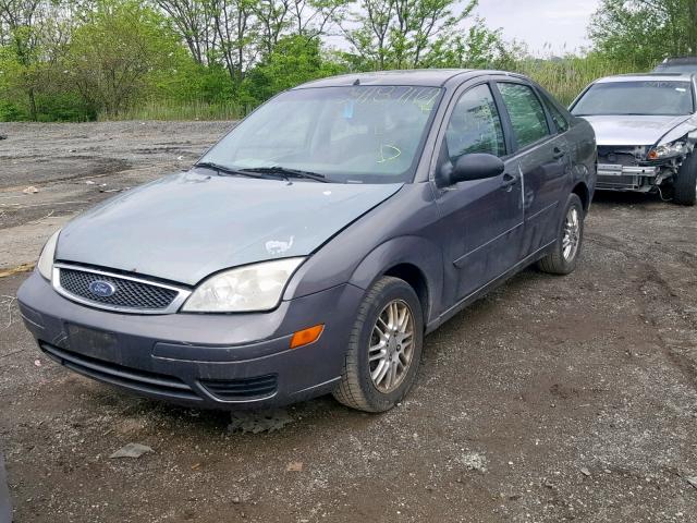 1FAFP34N85W163387 - 2005 FORD FOCUS ZX4 TWO TONE photo 2