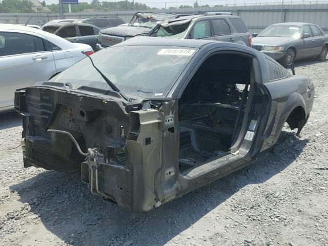 1ZVFT82H965258237 - 2006 FORD MUSTANG GT BLACK photo 2