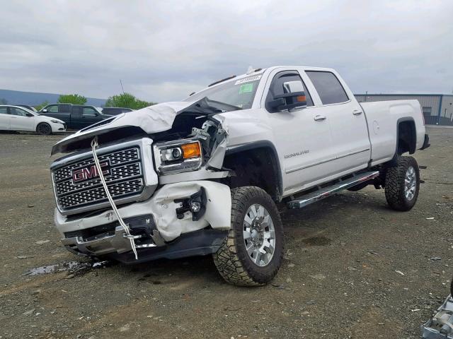 1GT42YEY5JF221052 - 2018 GMC SIERRA K35 WHITE photo 2