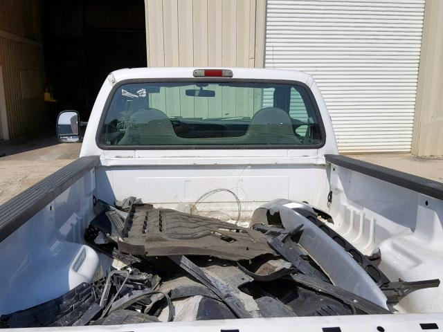 1FTWF30P75EB83530 - 2005 FORD F350 SRW S WHITE photo 6