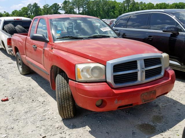 1D7HE42K16S713762 - 2006 DODGE DAKOTA SLT RED photo 1