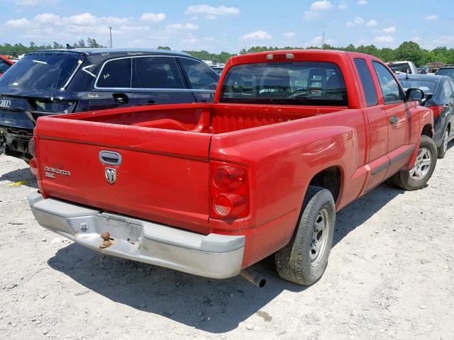 1D7HE42K16S713762 - 2006 DODGE DAKOTA SLT RED photo 4