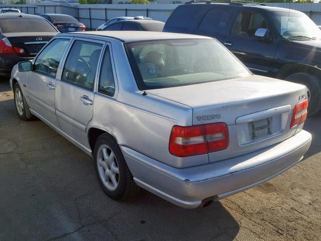 YV1LS5540W2431557 - 1998 VOLVO S70 SILVER photo 3