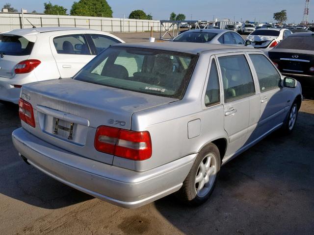 YV1LS5540W2431557 - 1998 VOLVO S70 SILVER photo 4