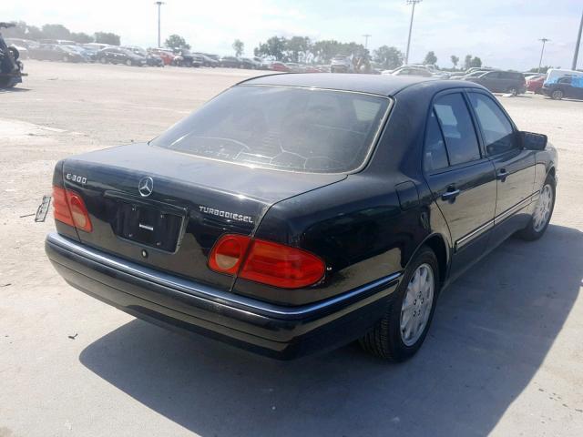 WDBJF25H6XA833009 - 1999 MERCEDES-BENZ E 300TD BLACK photo 4