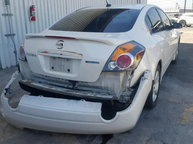 1N4CL21E98C189998 - 2008 NISSAN ALTIMA HYB WHITE photo 4