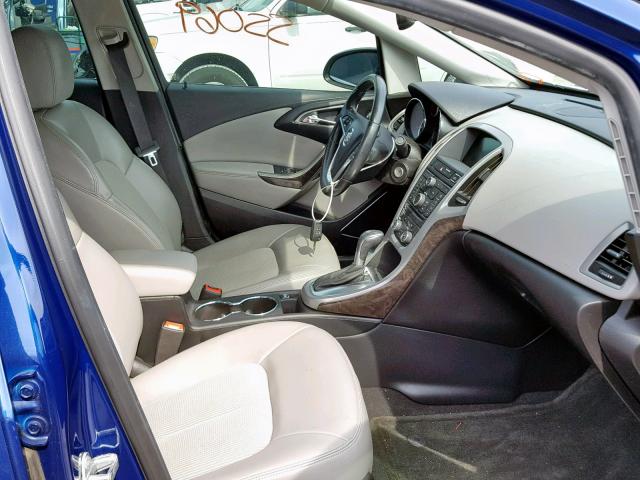 1G4PP5SK7E4102137 - 2014 BUICK VERANO BLUE photo 5