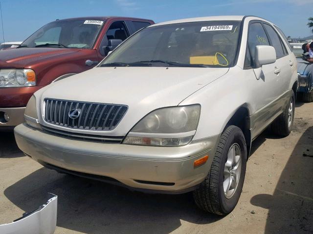 JT6GF10U4Y0050862 - 2000 LEXUS RX 300 WHITE photo 2