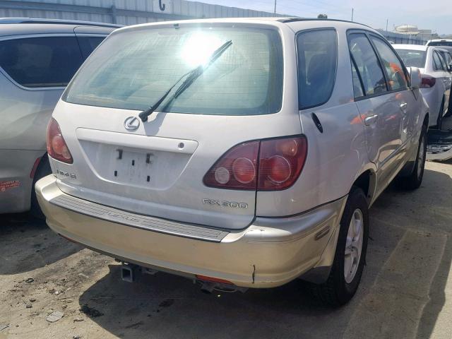 JT6GF10U4Y0050862 - 2000 LEXUS RX 300 WHITE photo 4